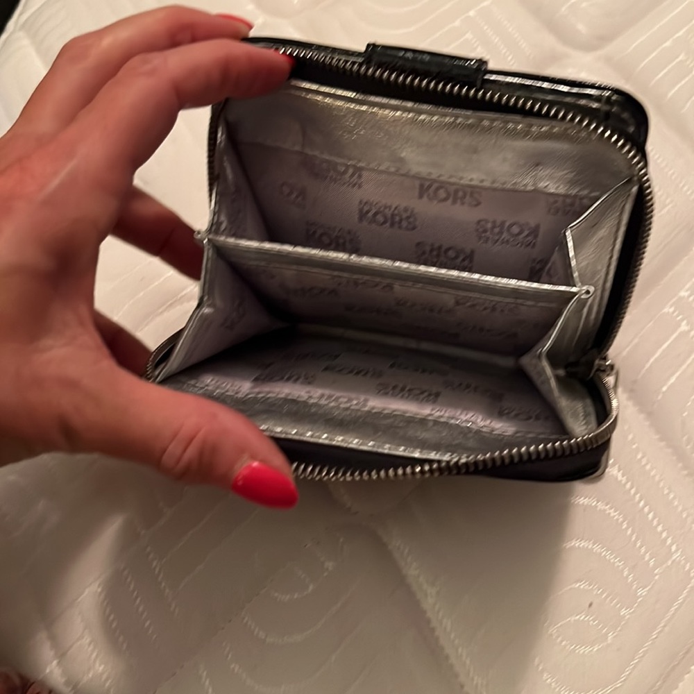 MK wallet - Picture 2 of 2